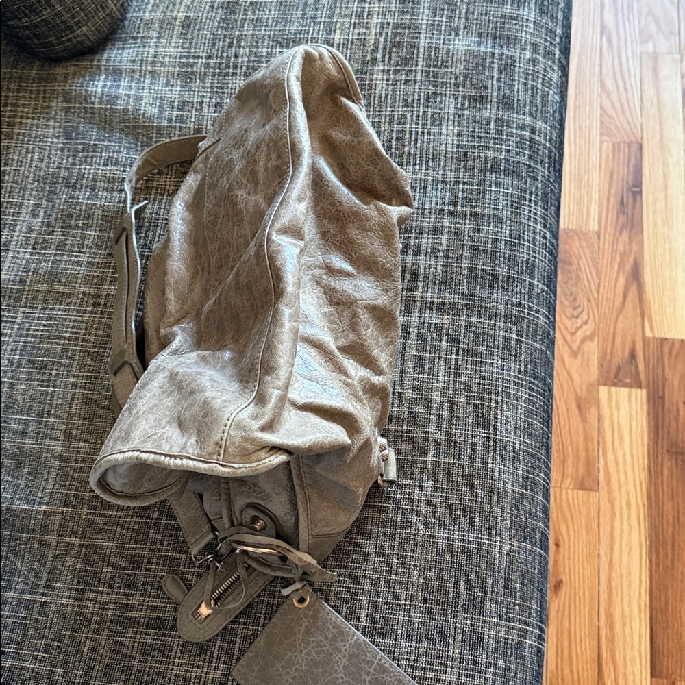 Balenciaga Motorcycle Bag - Picture 5 of 7